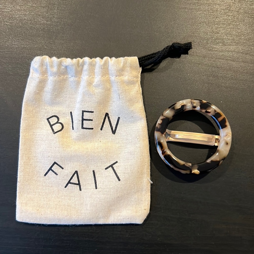 Madewell Acrylic Circle Barrette